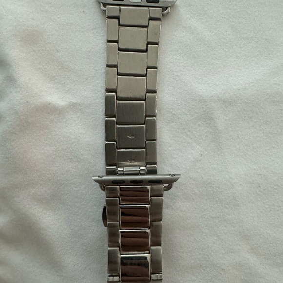 Stainless steel 70mm Apple Watch band - Picture 9 of 11